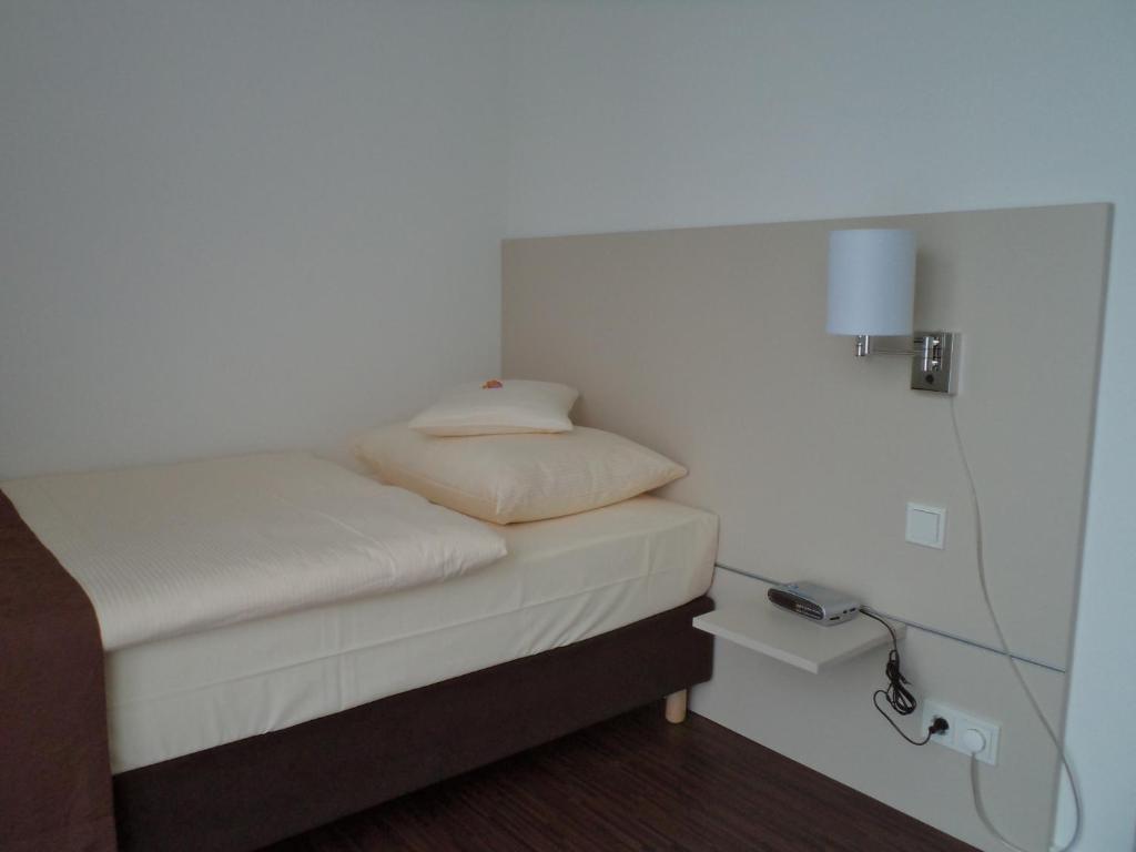 Das Neue Hotel Am Park Fröndenberg Quarto foto
